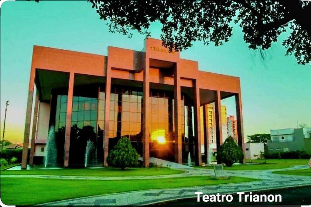Studio Quartzo Cinza - Centro كامبوس دوس جويتاكازيس المظهر الخارجي الصورة